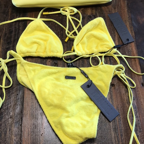Triangl Bikini (Terry Cloth) - Picture 3 of 4